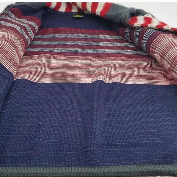 Flag Sweater - Picture 8 of 8